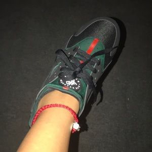 Nike Huraches Custom Gucci colors
